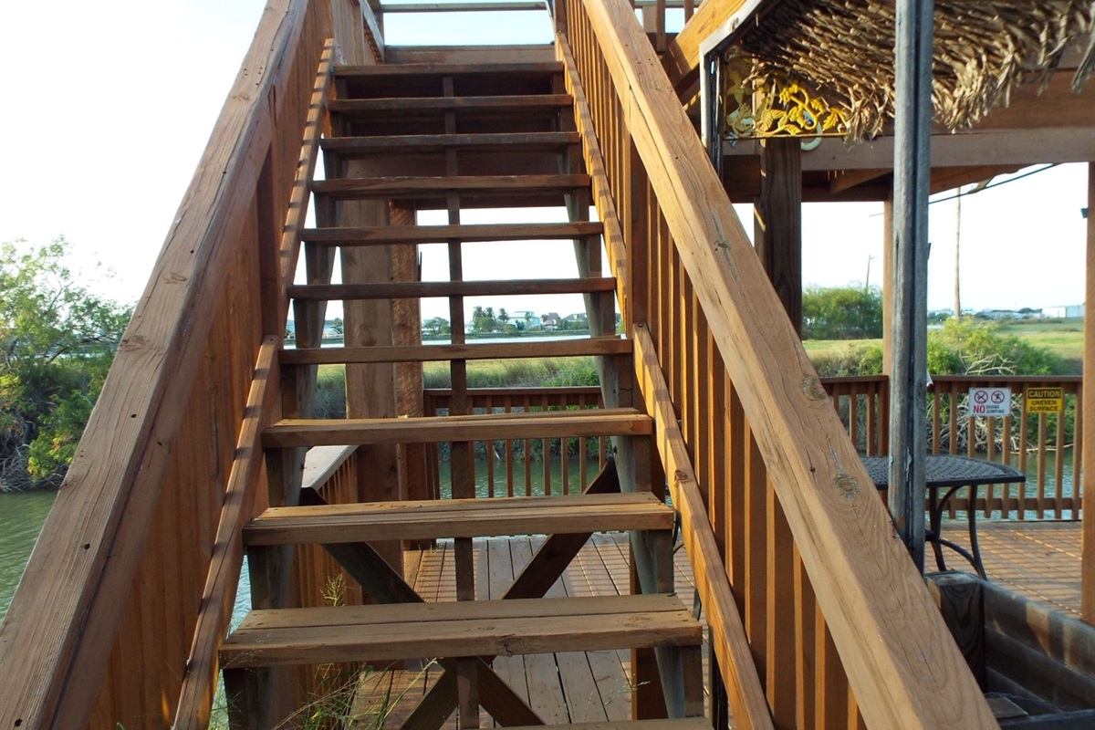 STairs to the upper deck