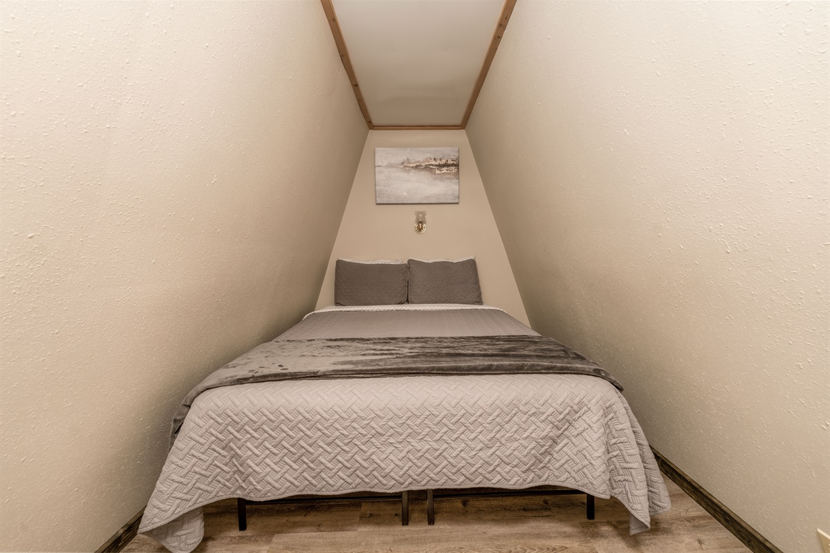 Queen Bed on loft level