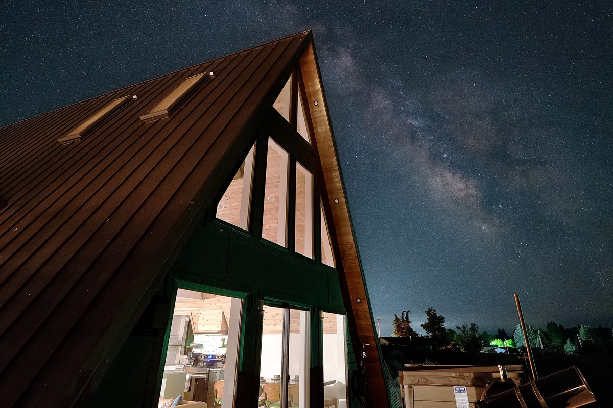 Night Sky That Feels So Close *The Milky Way is NOT Photoshop