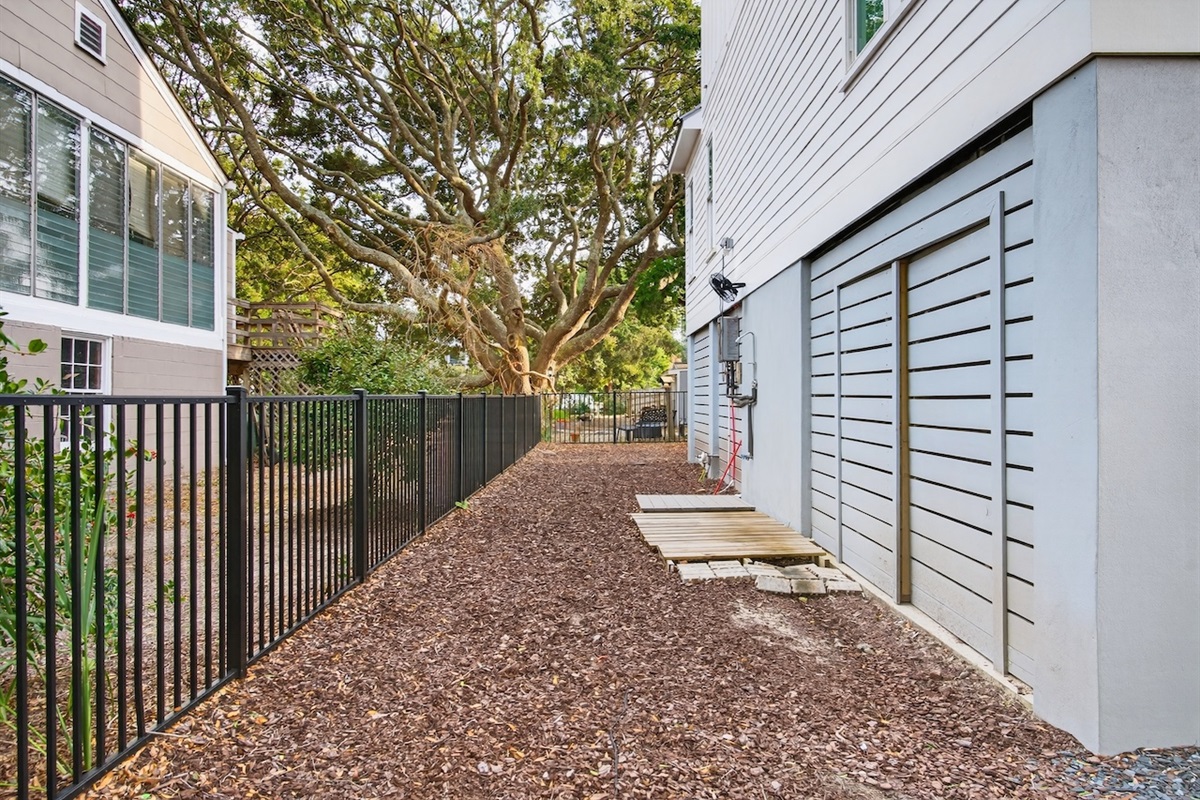 Fenced in Yard  | Southern Grace | 6 23rd Ave.