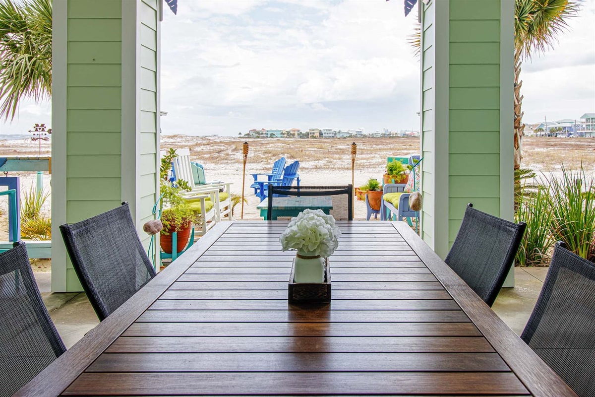 Hangout with your friends and family in this relaxing backyard with 8 acres of unobstructed views of the Sound & Park area. Show off your cooking skills with the Cuisinart Deluxe propane gas grill.