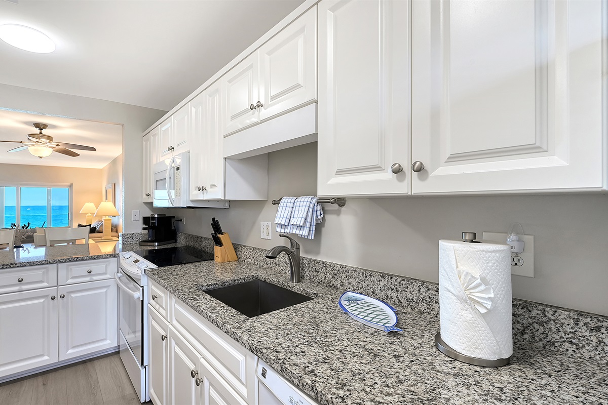 Lovely kitchen with Gulf view