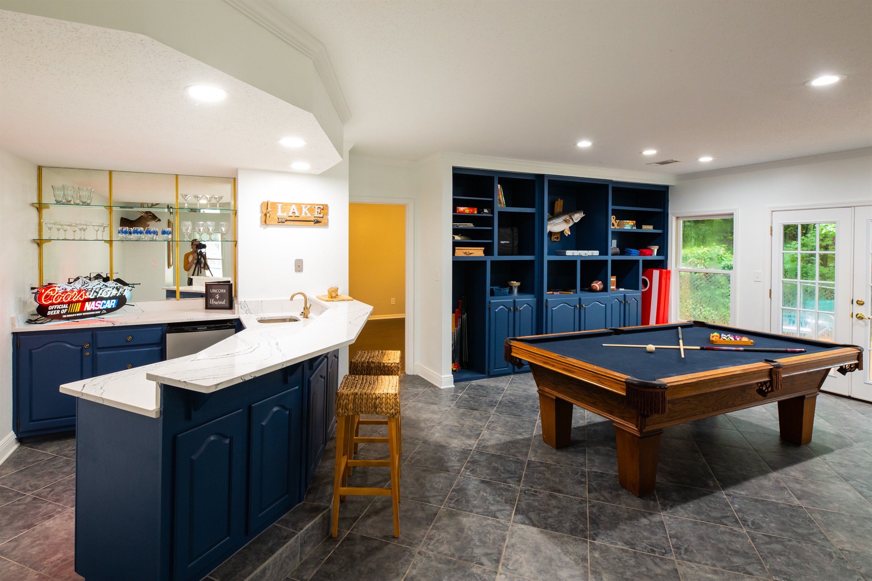 Family Funroom | Pool Table | Putters & Outdoor Games (Cabinets)