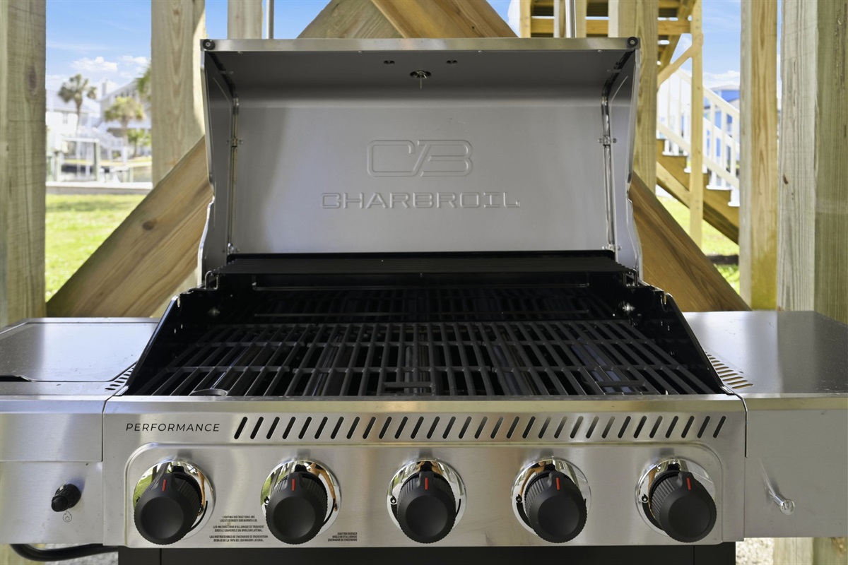 Fire up the grill and enjoy outdoor cookouts by the water