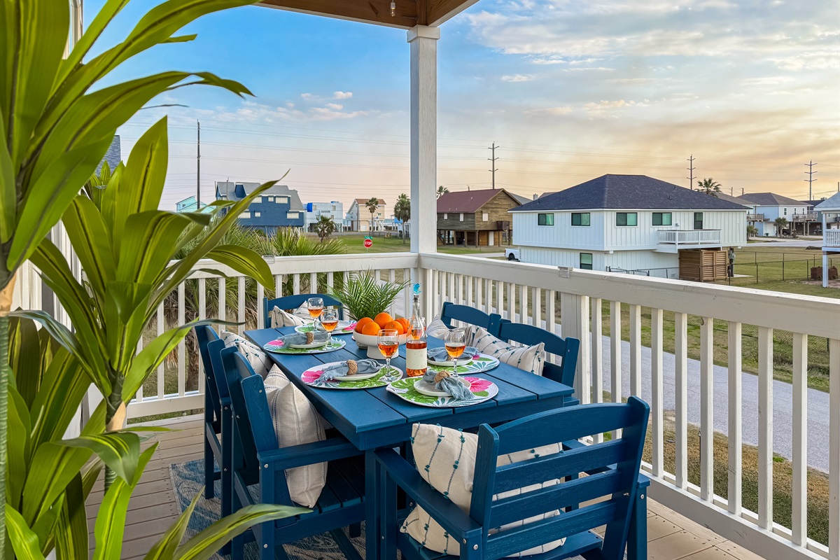 Or dine al fresco on the upper decks.