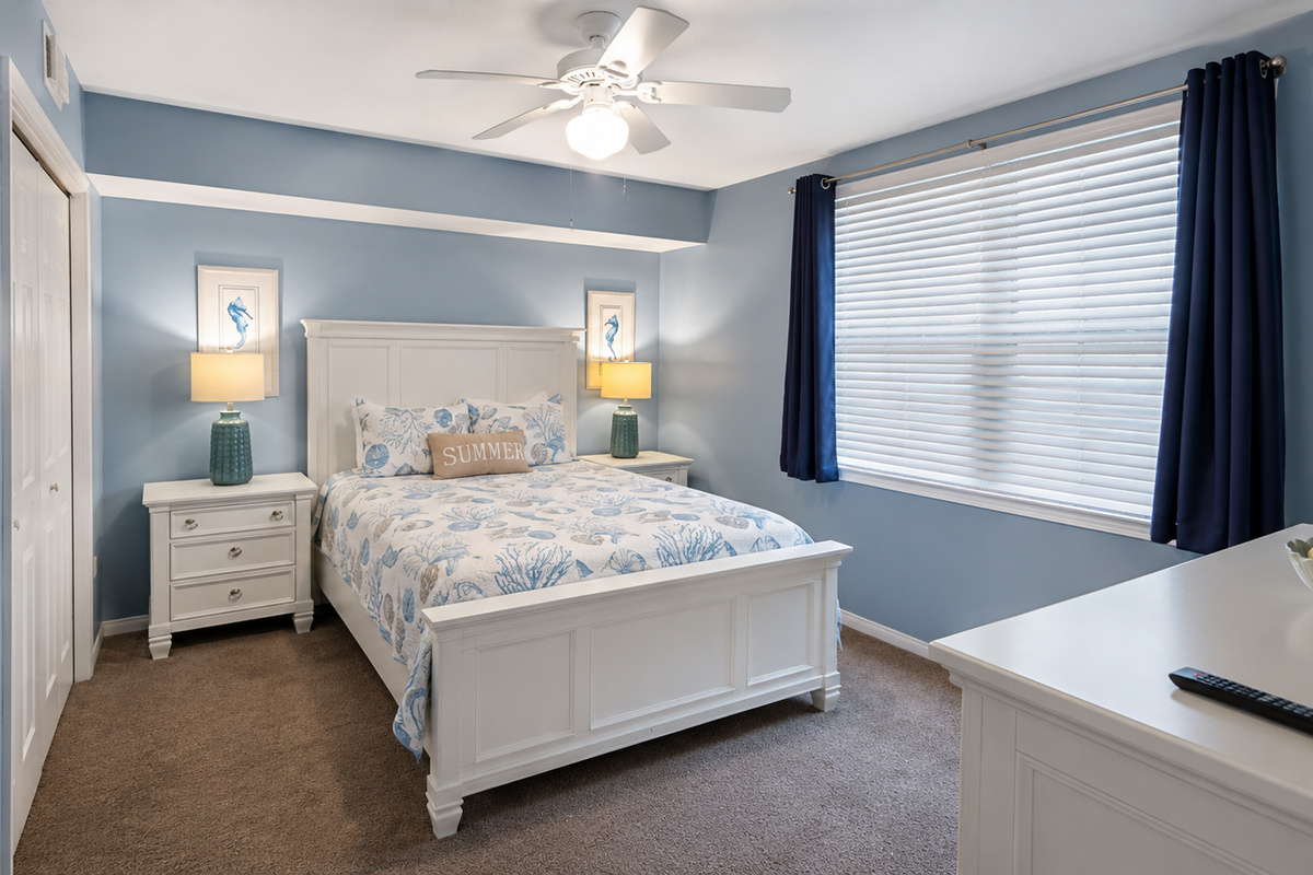 2nd Bedroom features Queen size bed