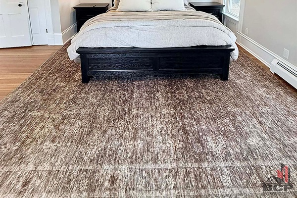 Second primary suite w/ king bed 