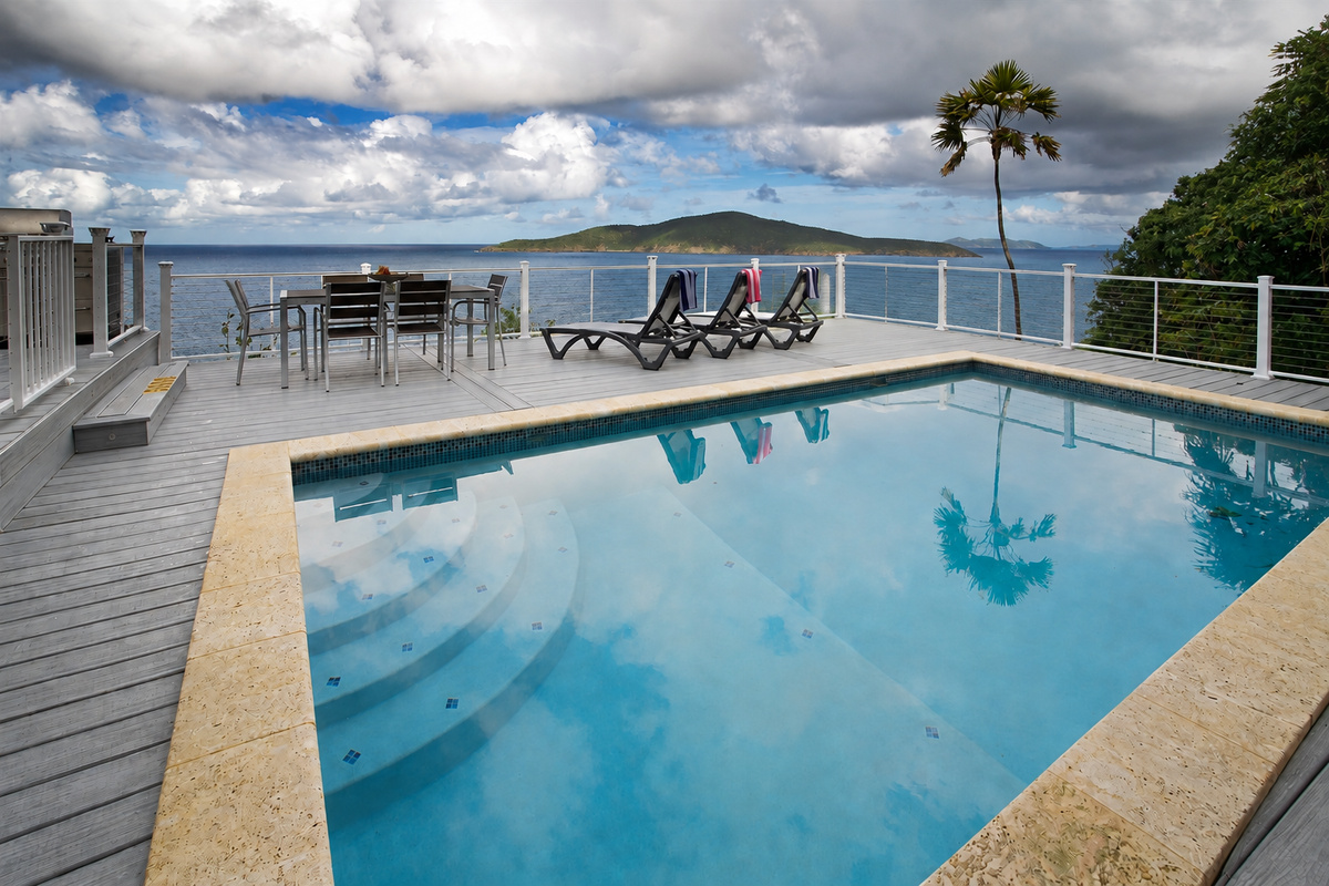 The Caribbean sun is hot ... Crosswinds pool is just what you need!!
