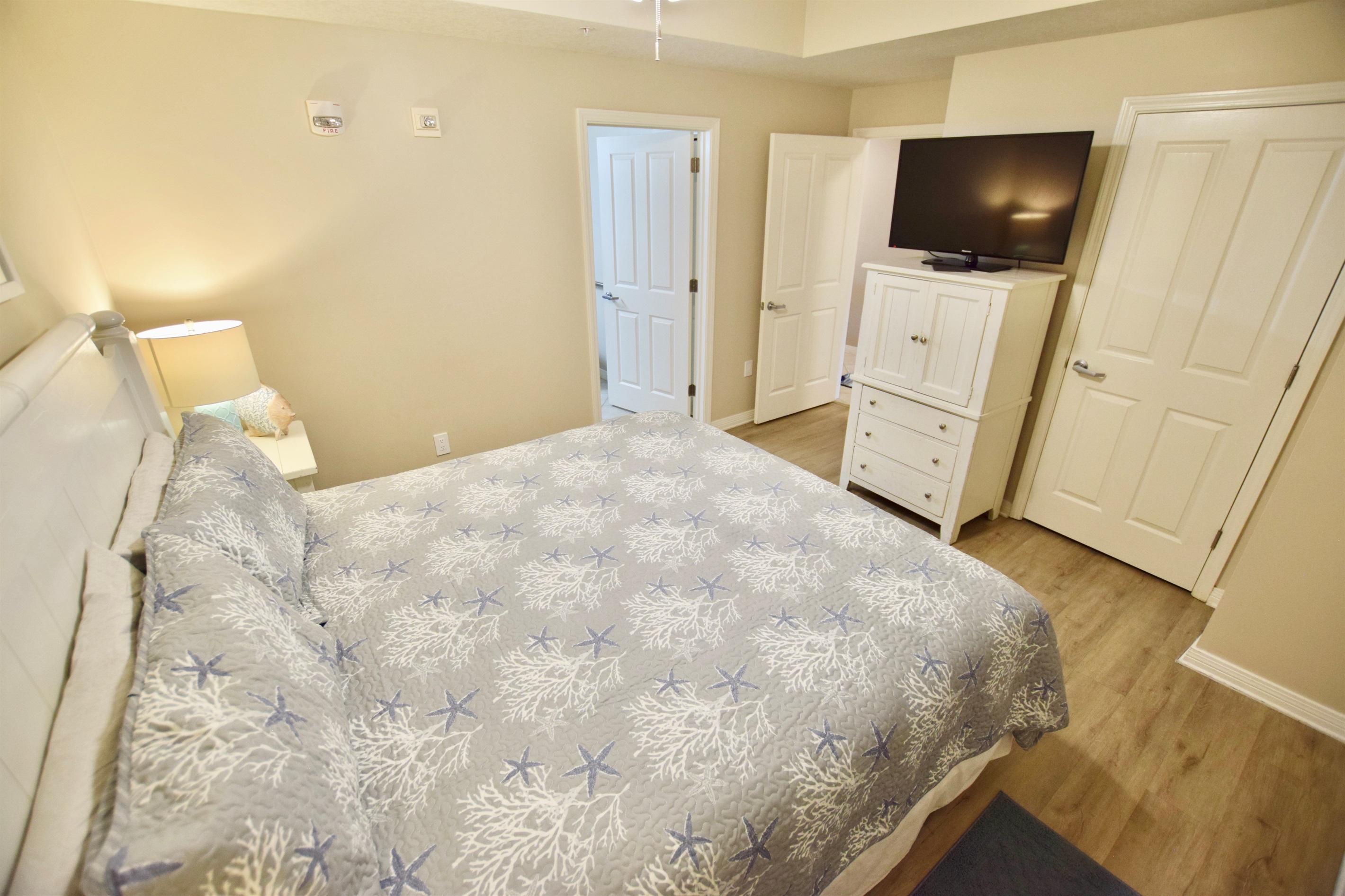 Destin West Gulfside #309: Primary bedroom