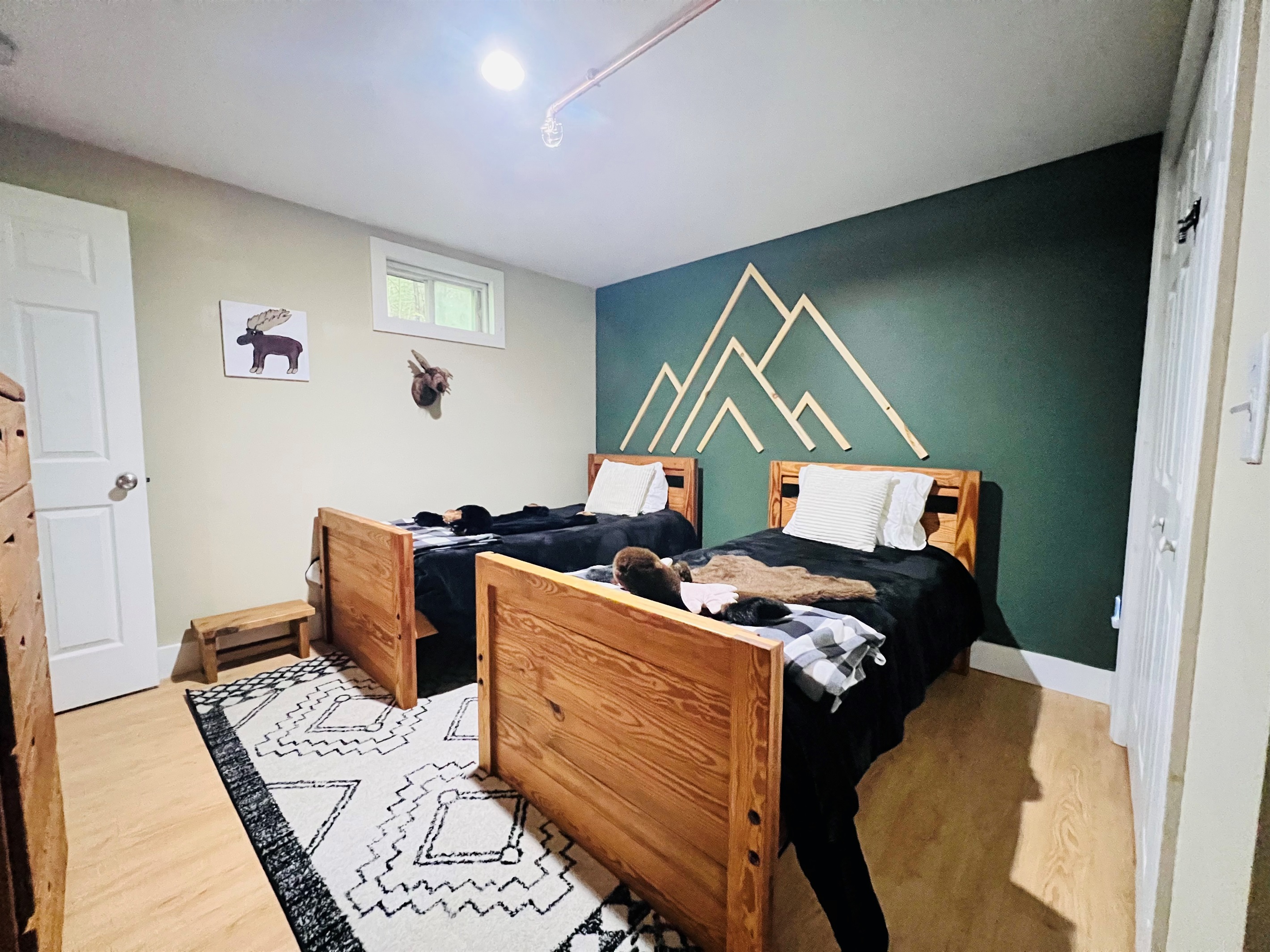 Twin Beds - Lower Level