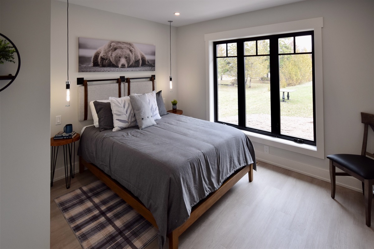 c6b49dc902eb4308bacb7c2cedd6b6ff Large