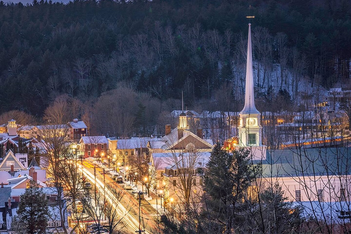 The quaint New England Town of Stowe is 1.9 miles from your condo to the center of Main Street.