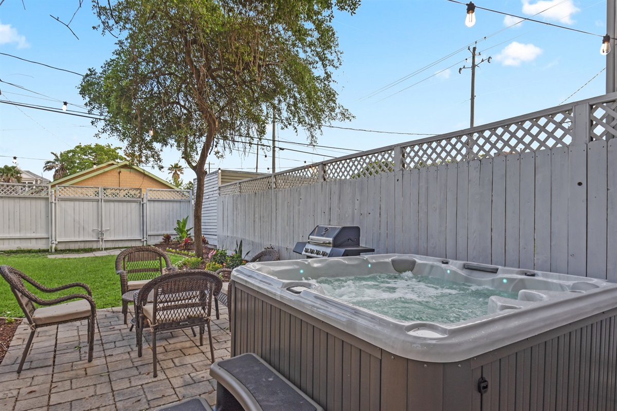 c6d500b0e02a43c2a8cee2e22102826c Large | Beachhouse | Texas | TX | Vacation Homes | Galveston | Crystal Beach | Kokomo | Breezy Days | Beachfront Elegance | Sunrise Serenity | Southern Sands Property Management, LLC