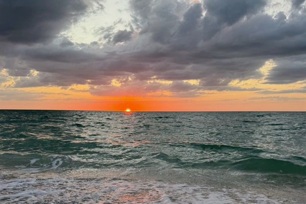Golden hour hits differently here. Stunning North Captiva sunsets