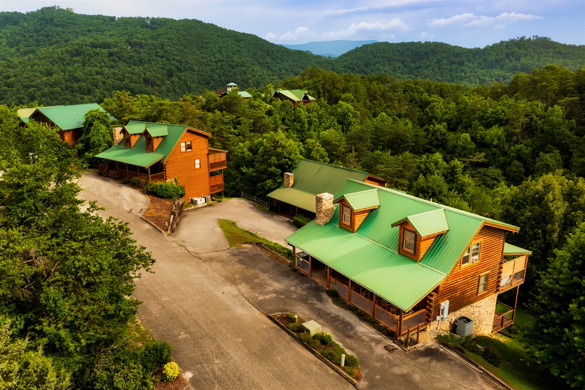 The cabin neighborhood has views, yet is so close to the action of Pigeon Forge.