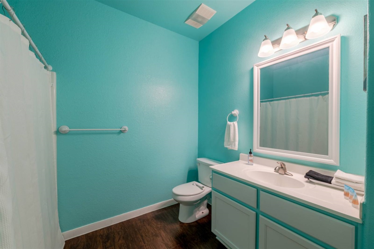 c6f6fbfc7ad04a37a0bf3e246df3de7e Large | Beachhouse | Texas | TX | Vacation Homes | Galveston | Crystal Beach | Kokomo | Breezy Days | Beachfront Elegance | Sunrise Serenity | Southern Sands Property Management, LLC