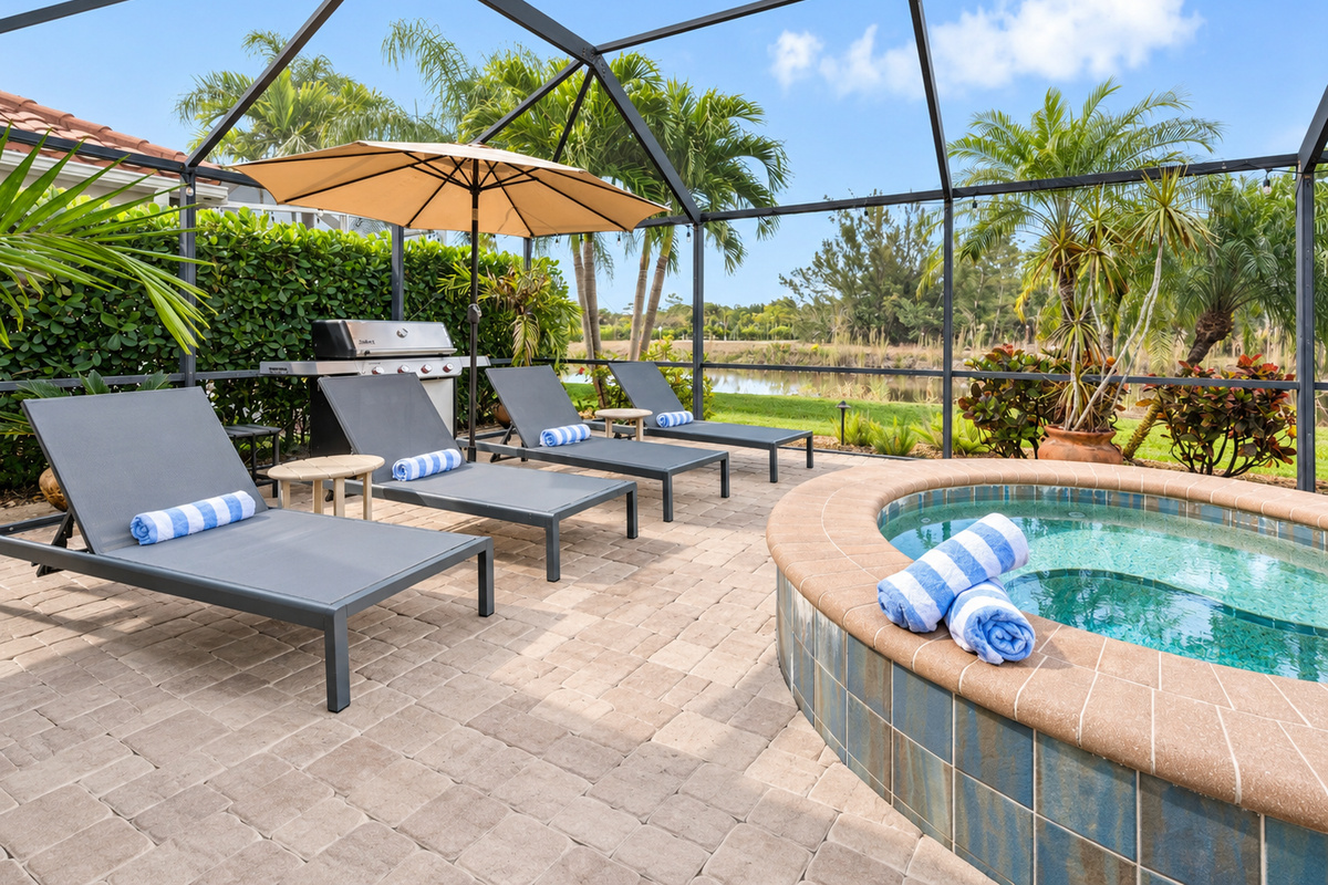 Whether it’s morning laps or sunset soaks, this space delivers resort-style relaxation