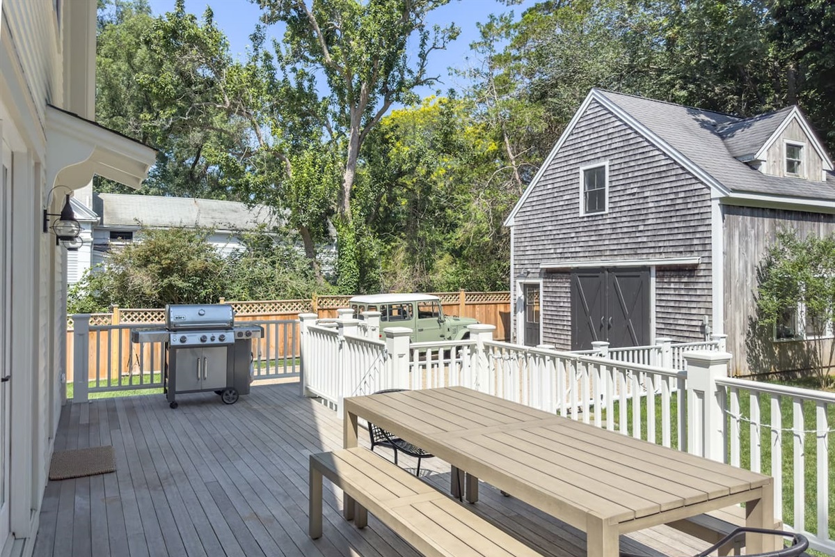 87 Center Street, Vineyard Haven