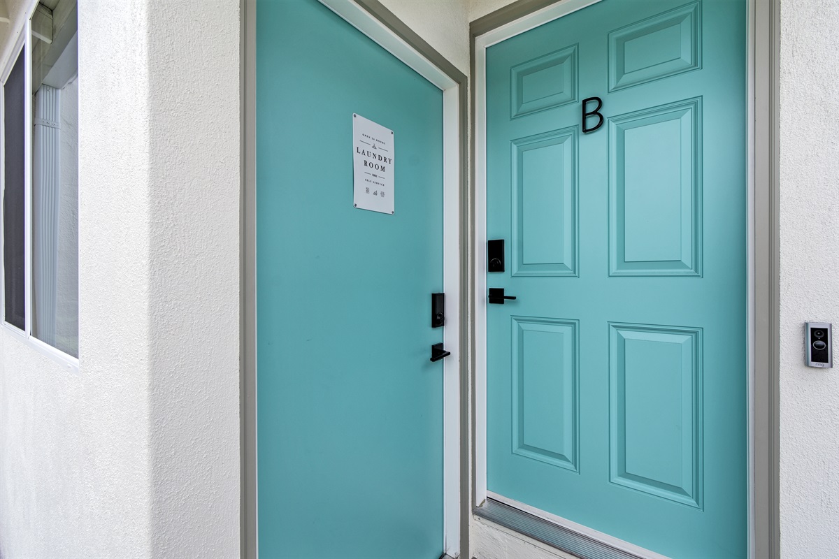 03-1362-shortridge-unit-b-jadu-private-entrance-with-keyless-lock