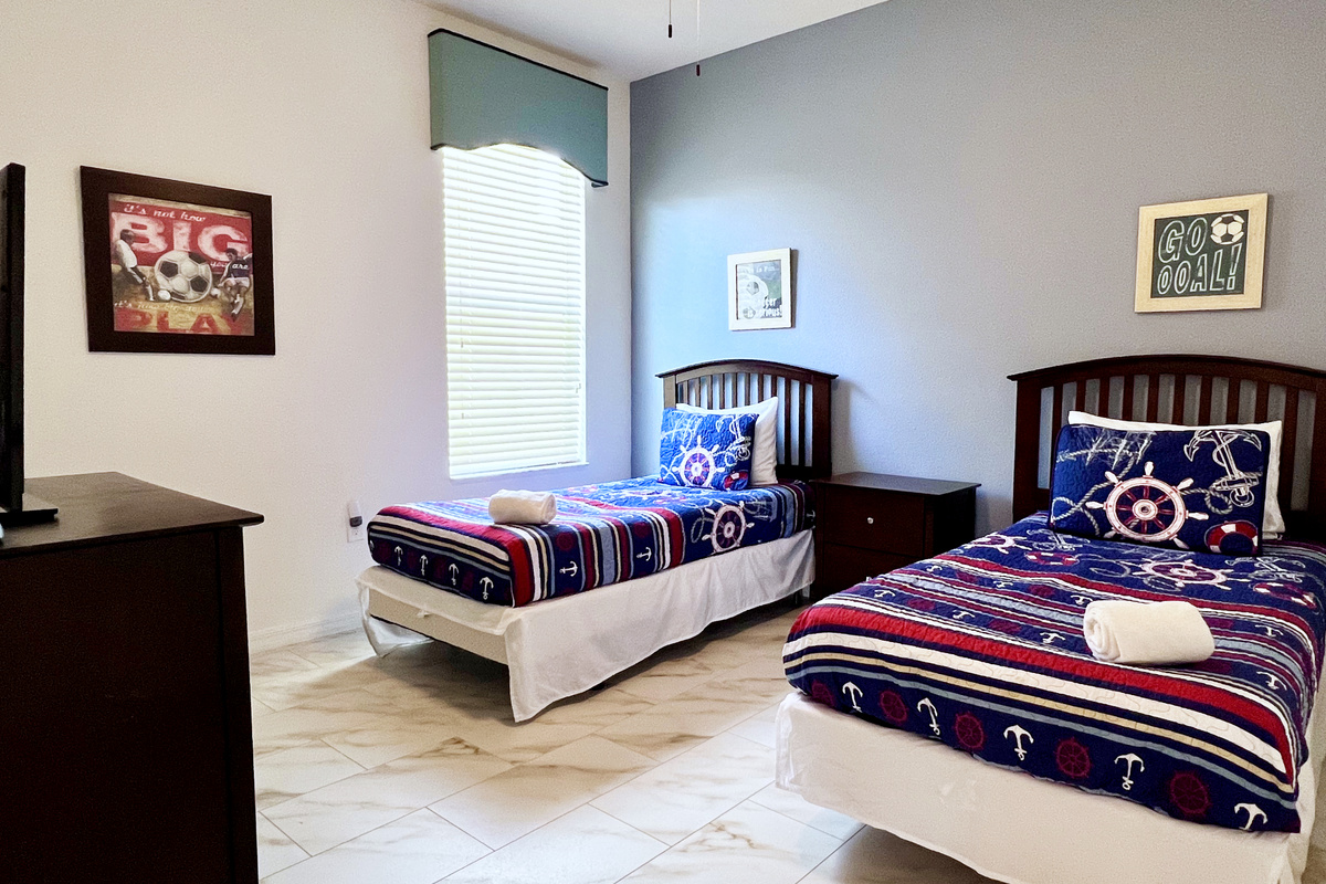 Twin Bedroom