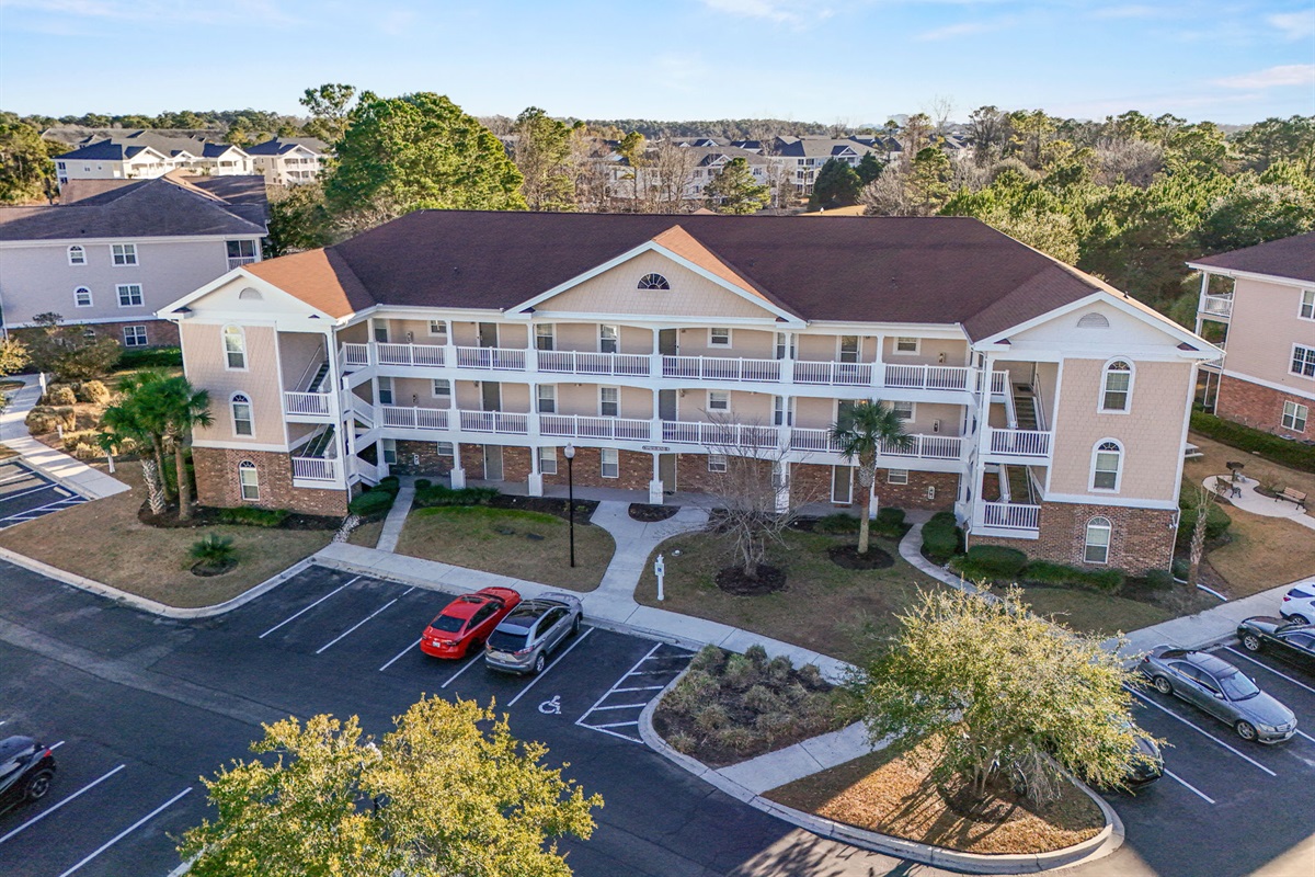 Cypress Bend, plenty of parking