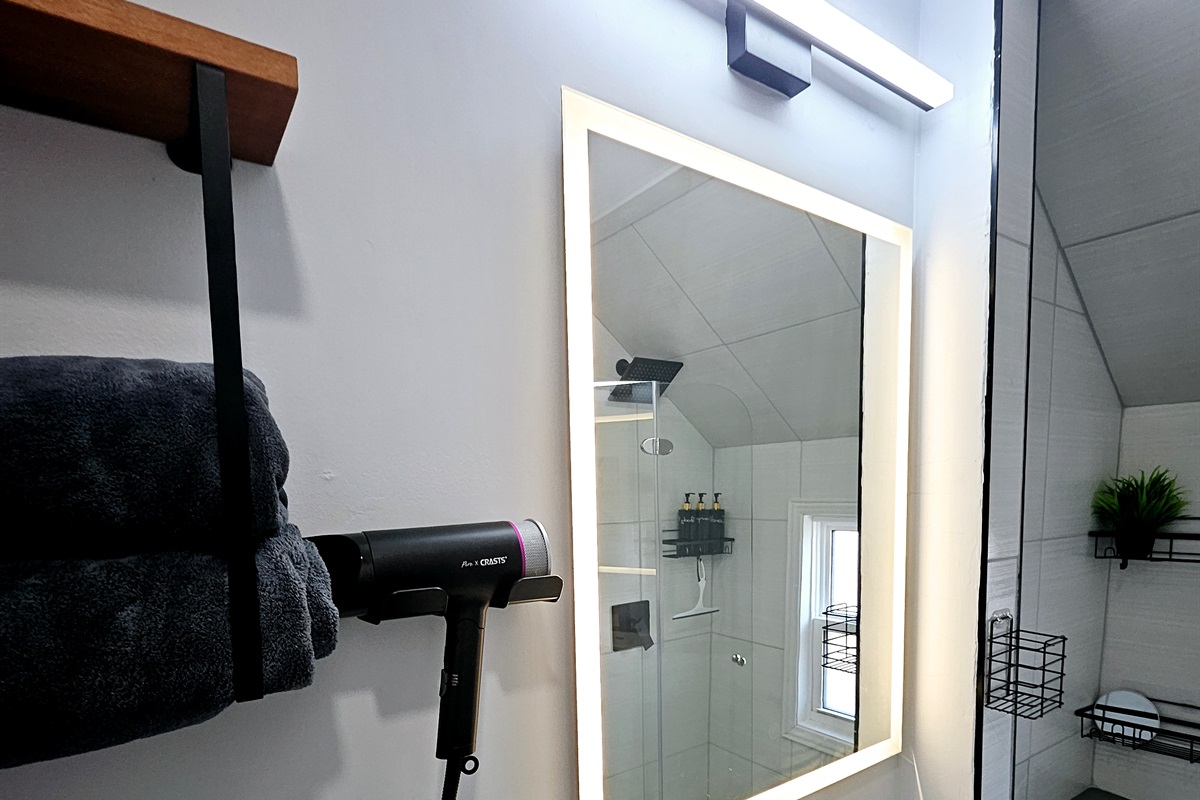 Make-up mirror 
