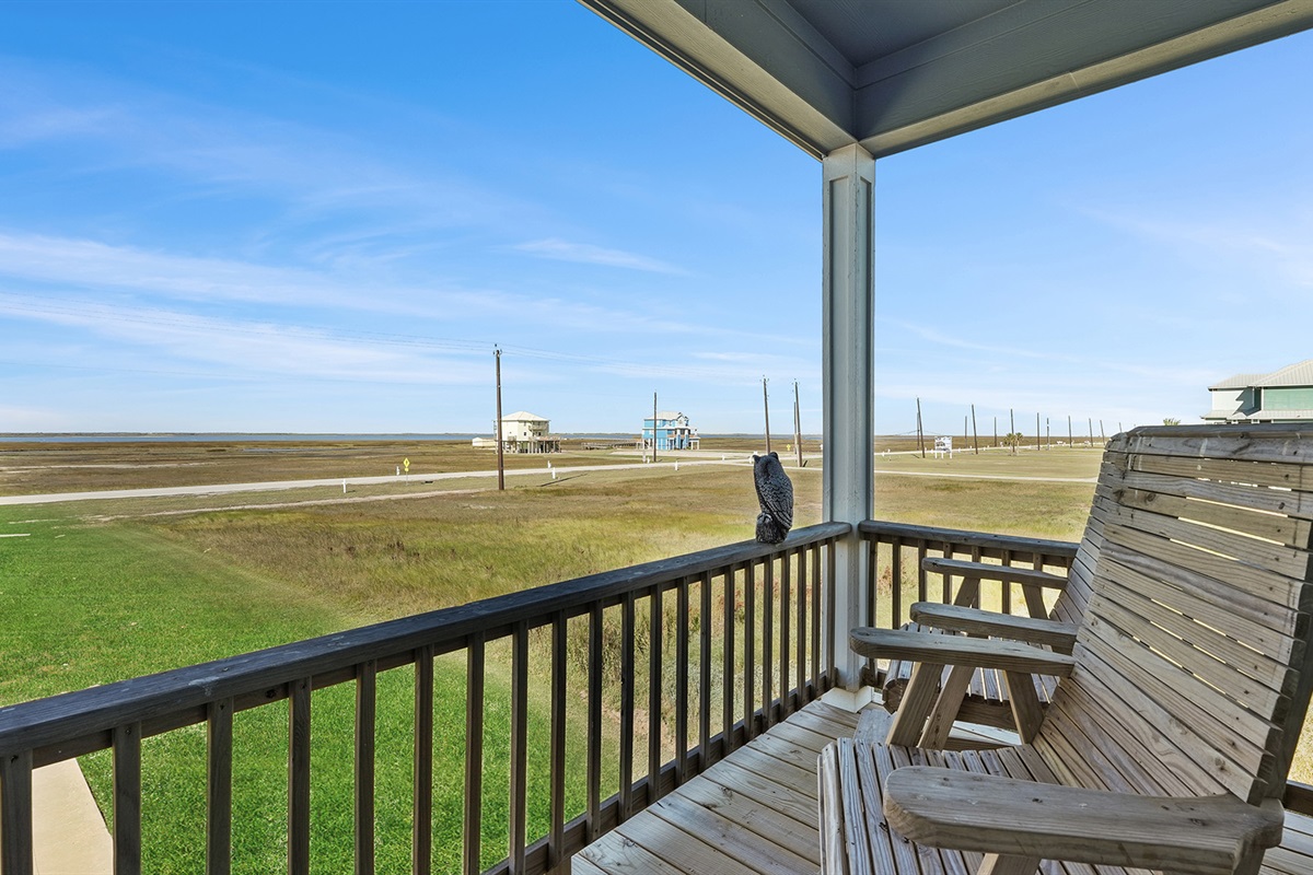 Endless horizon views from our prime location on Follet's Island.