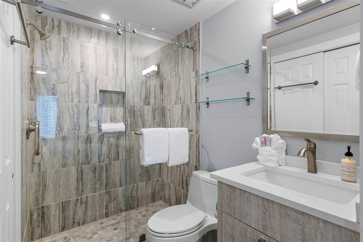 Majestic Sun B409's Master Bathroom is fully Remodeled with a Walk in Shower