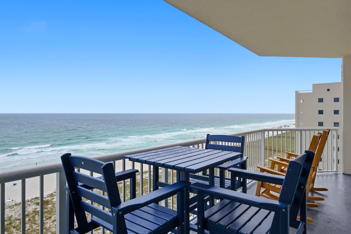Outdoor dining feels even better when accompanied by sweeping Gulf views and the sound of waves below.