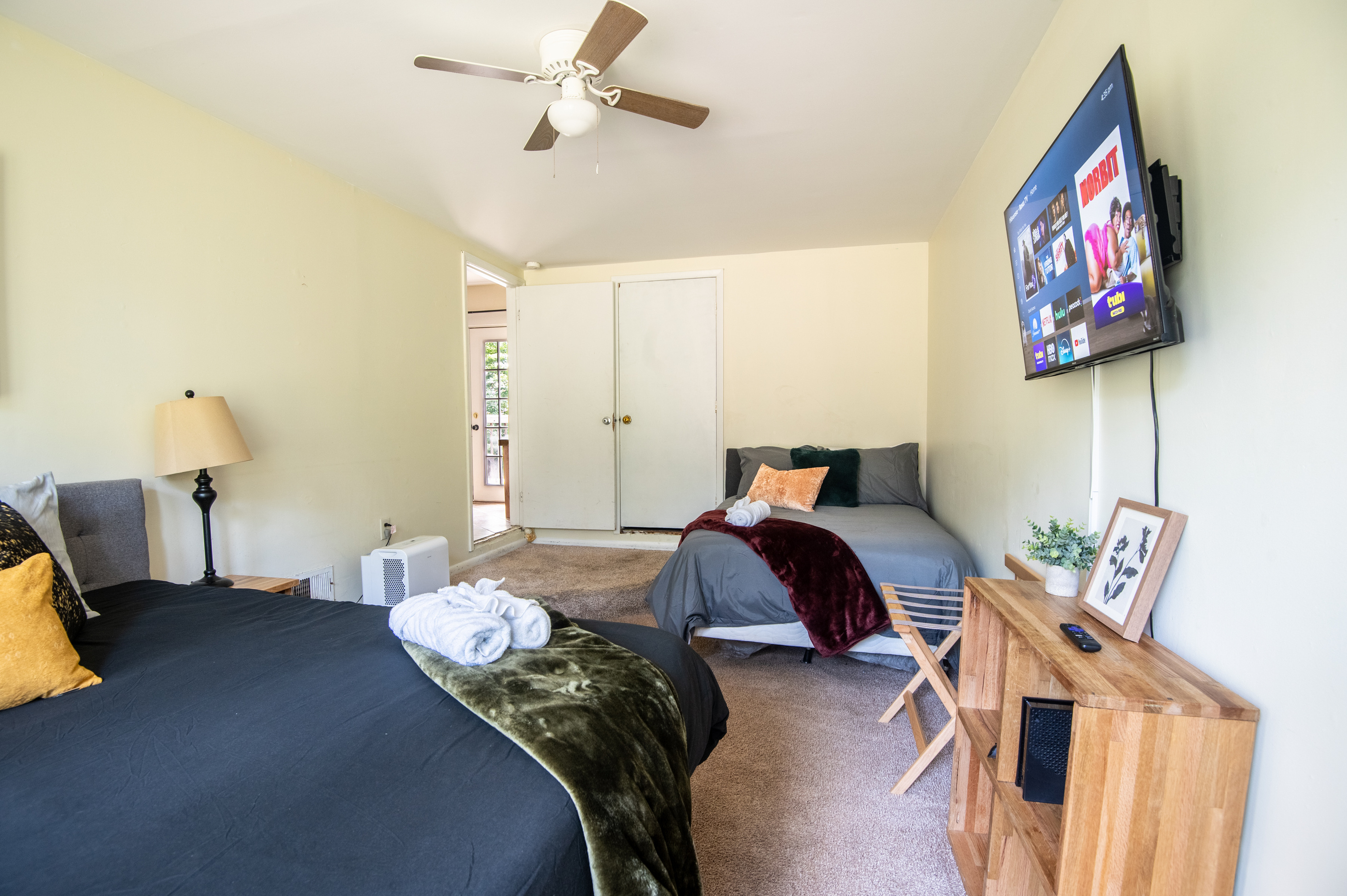 Whether you're turning in early or winding down with your favorite show, this flexible sleeping space makes it easy to settle in and feel right at home.