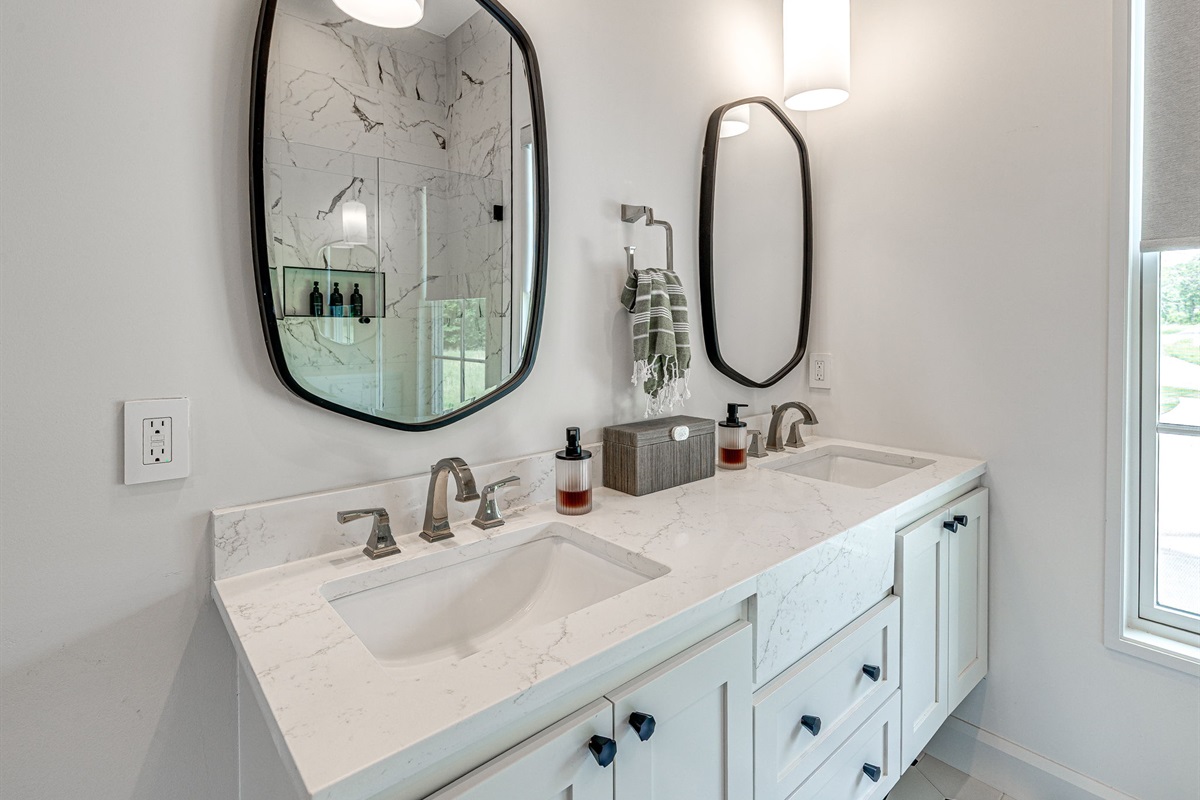 Guest Bathroom 1