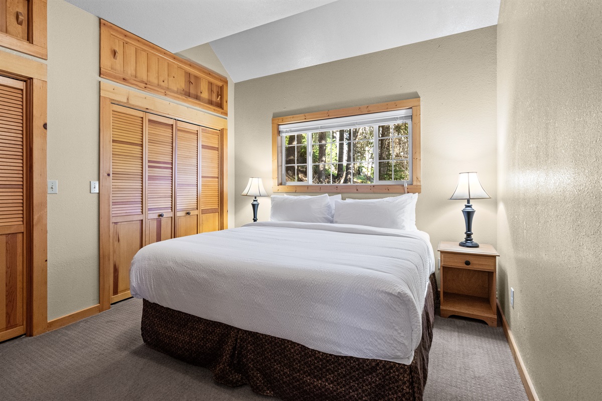 Third king bedroom — McCall lakefront vacation home sleeps 10 guests
