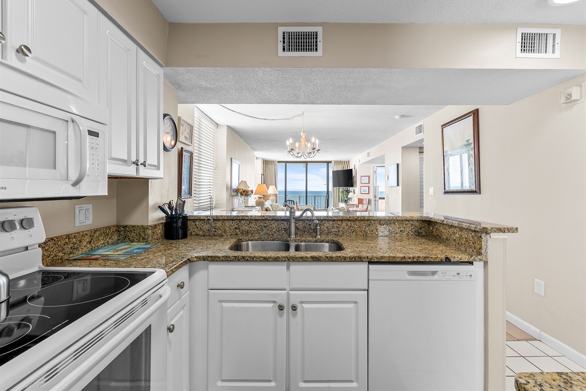 Full-Sized Kitchen