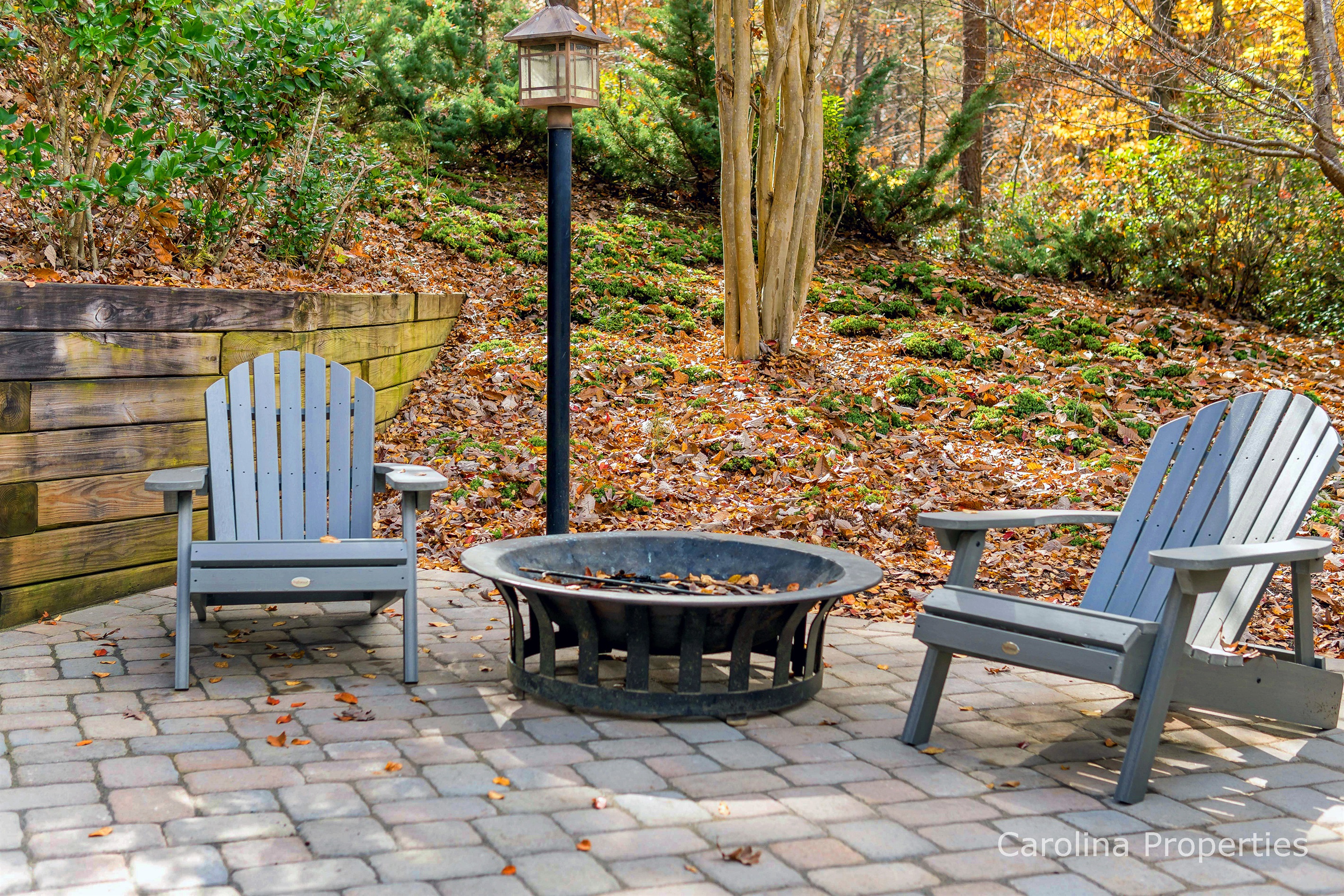 Outdoor firepit