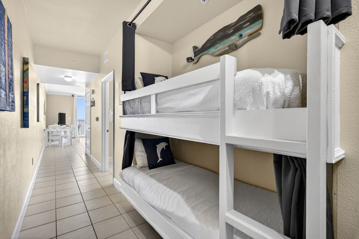Sleeping Nook | Twin Bunk Bed | Linens Provided