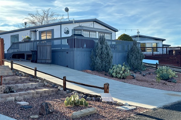 Front Yard & Driveway