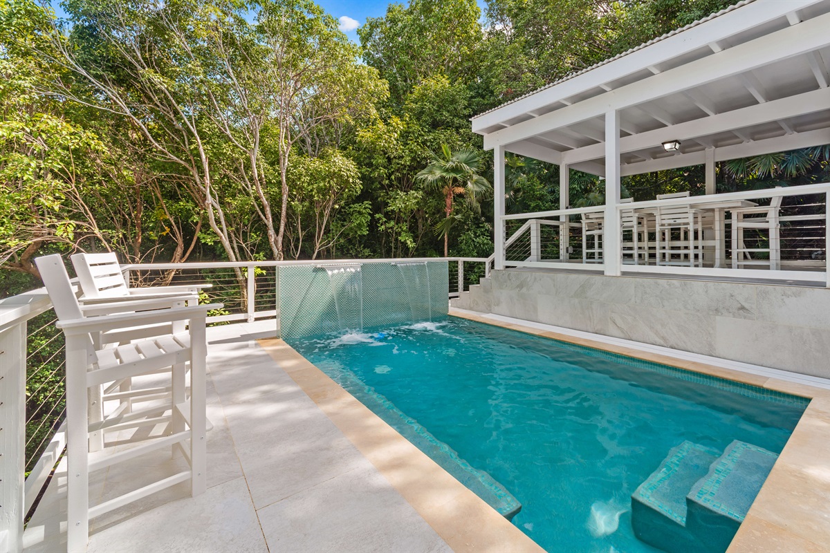 Private pool all to yourselves! you're never even going to want to leave the property