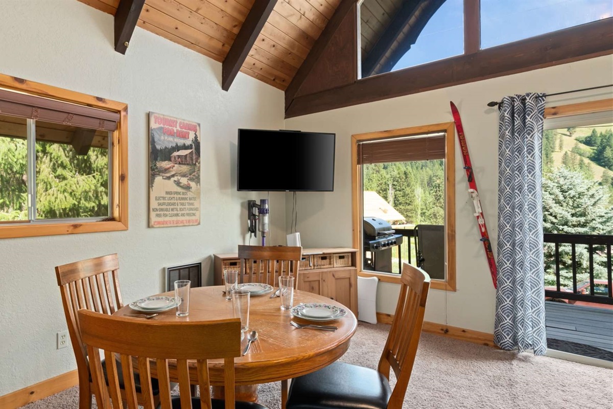 Dining area ideal for meals or board games with the family.