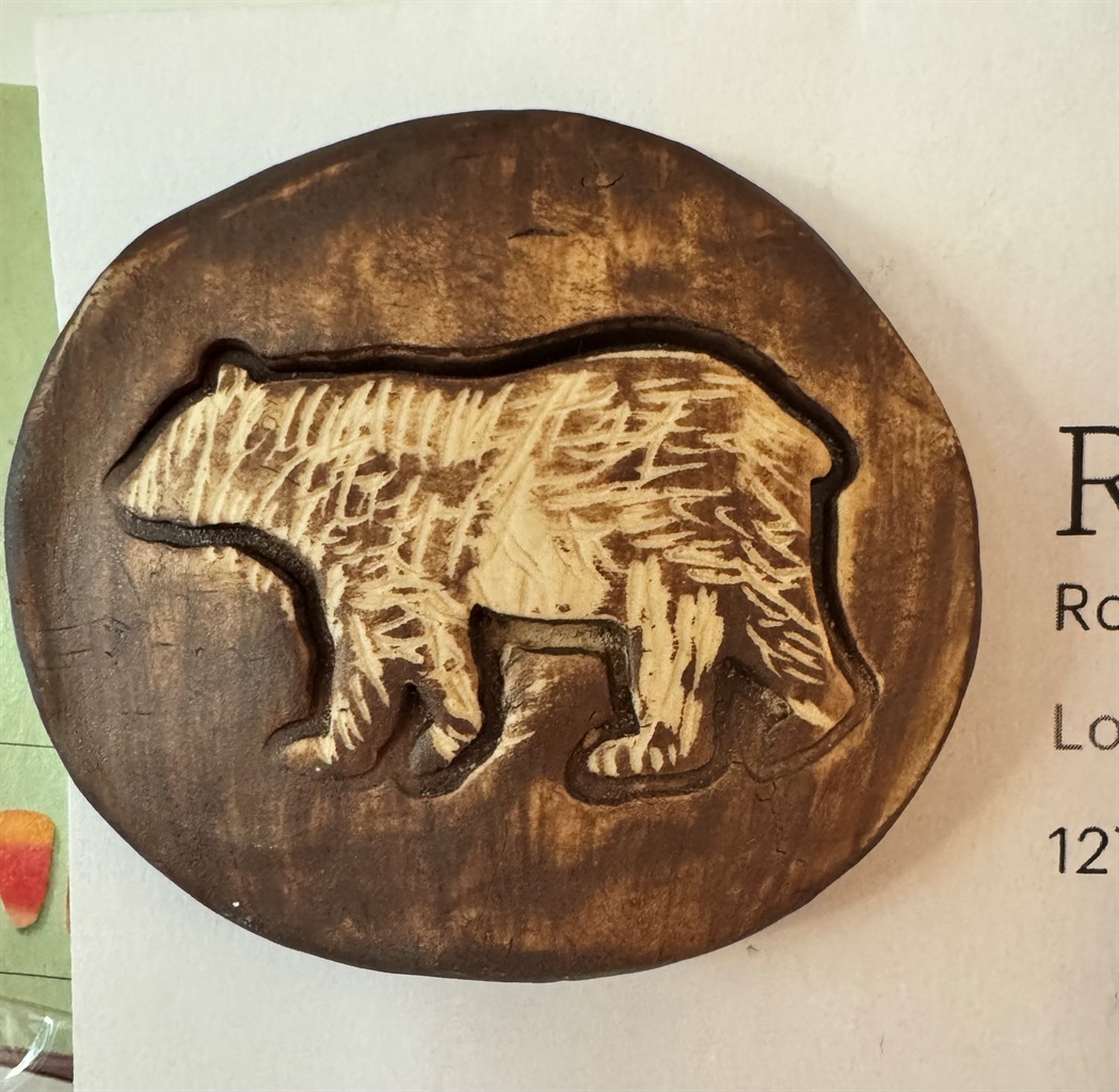 Bear Magnet – Carved Medallion