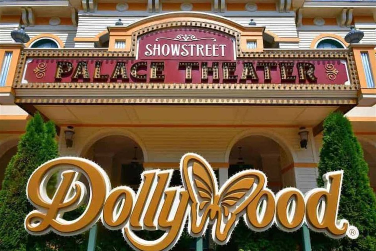 Dollywood 5 miles away!