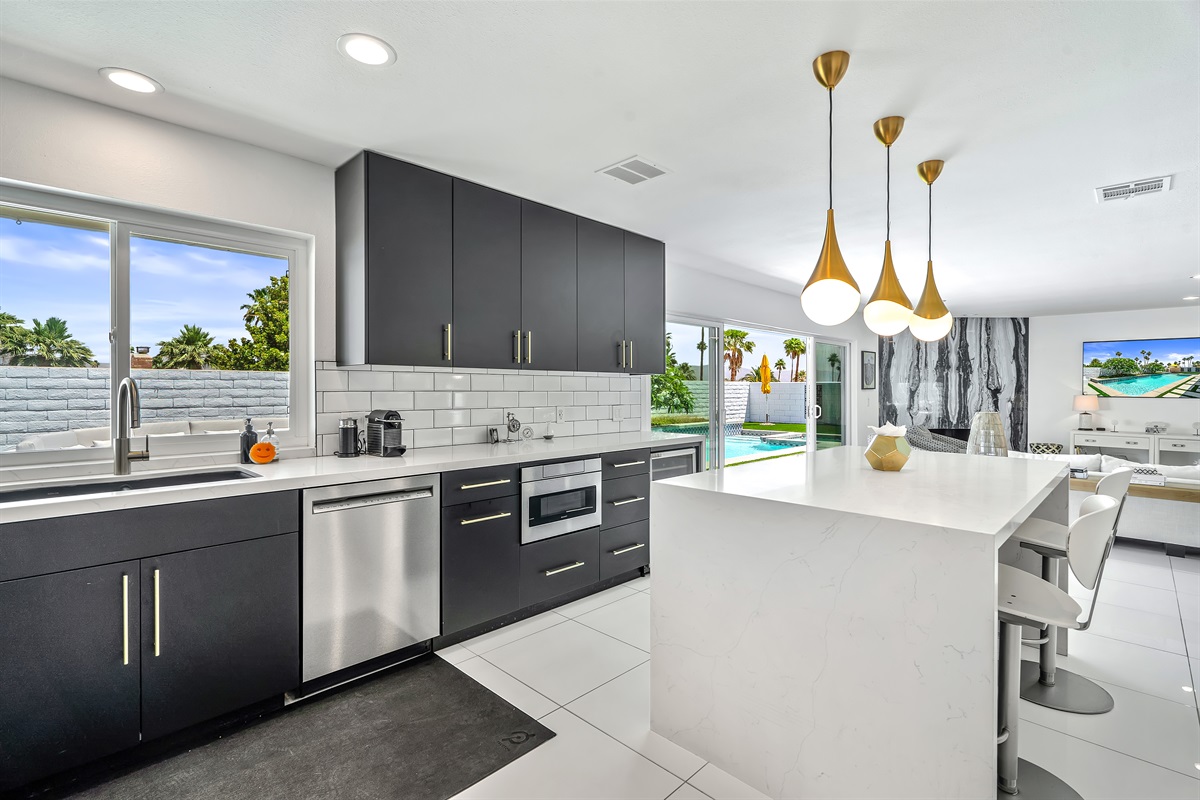 plenty of cupboard space