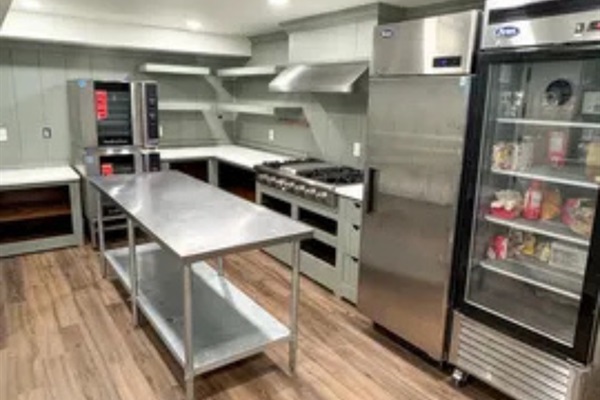 A spacious prep kitchen that gives you room for everything from snacks to larger meals.