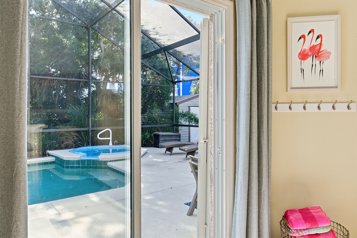 Slider to pool area off kitchen