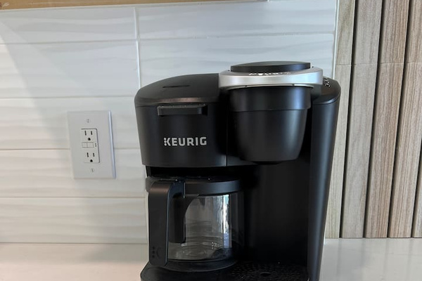 Keurig Duo for Both Drip coffee and K cups 