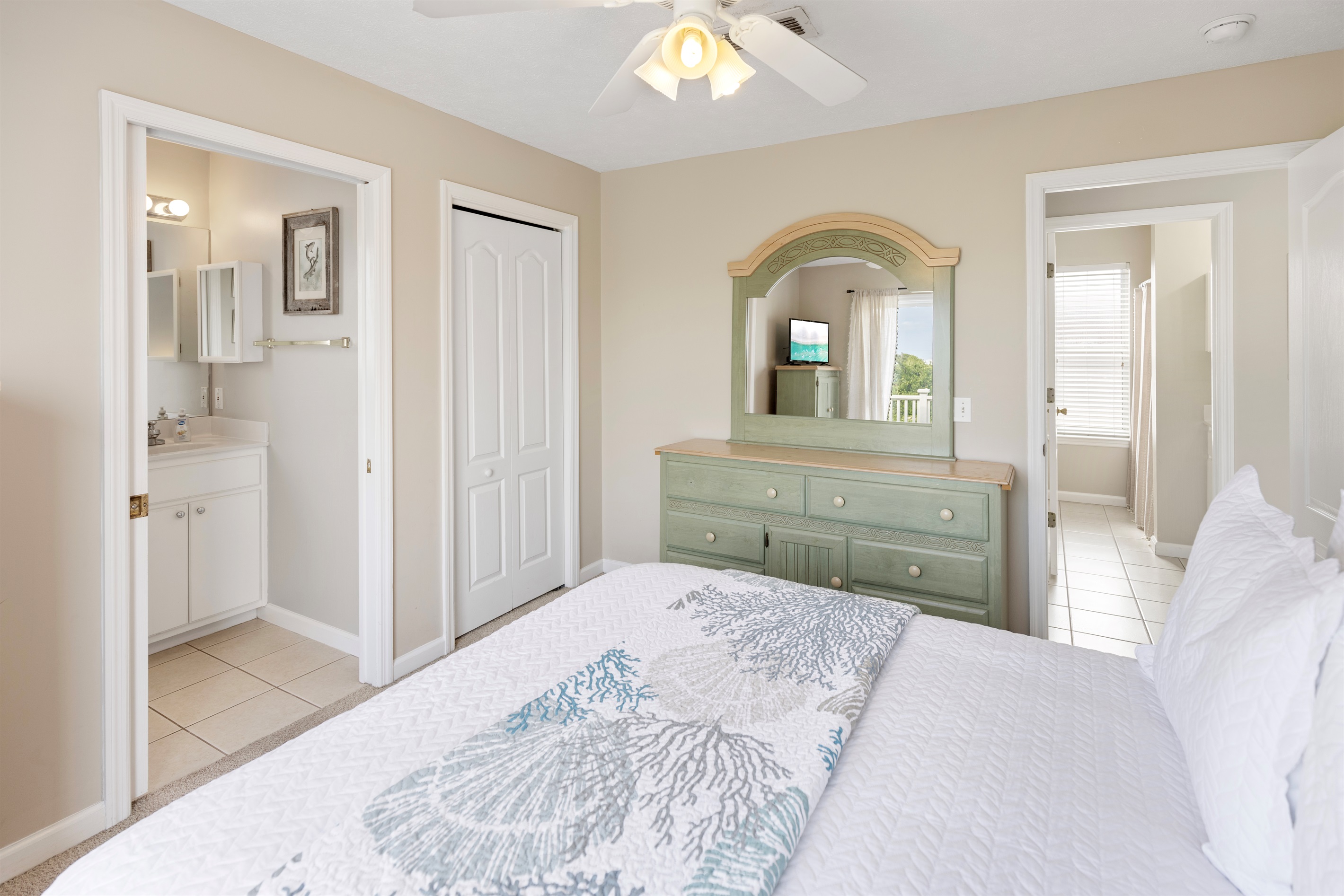 2nd Floor Guest House (Full Residence)