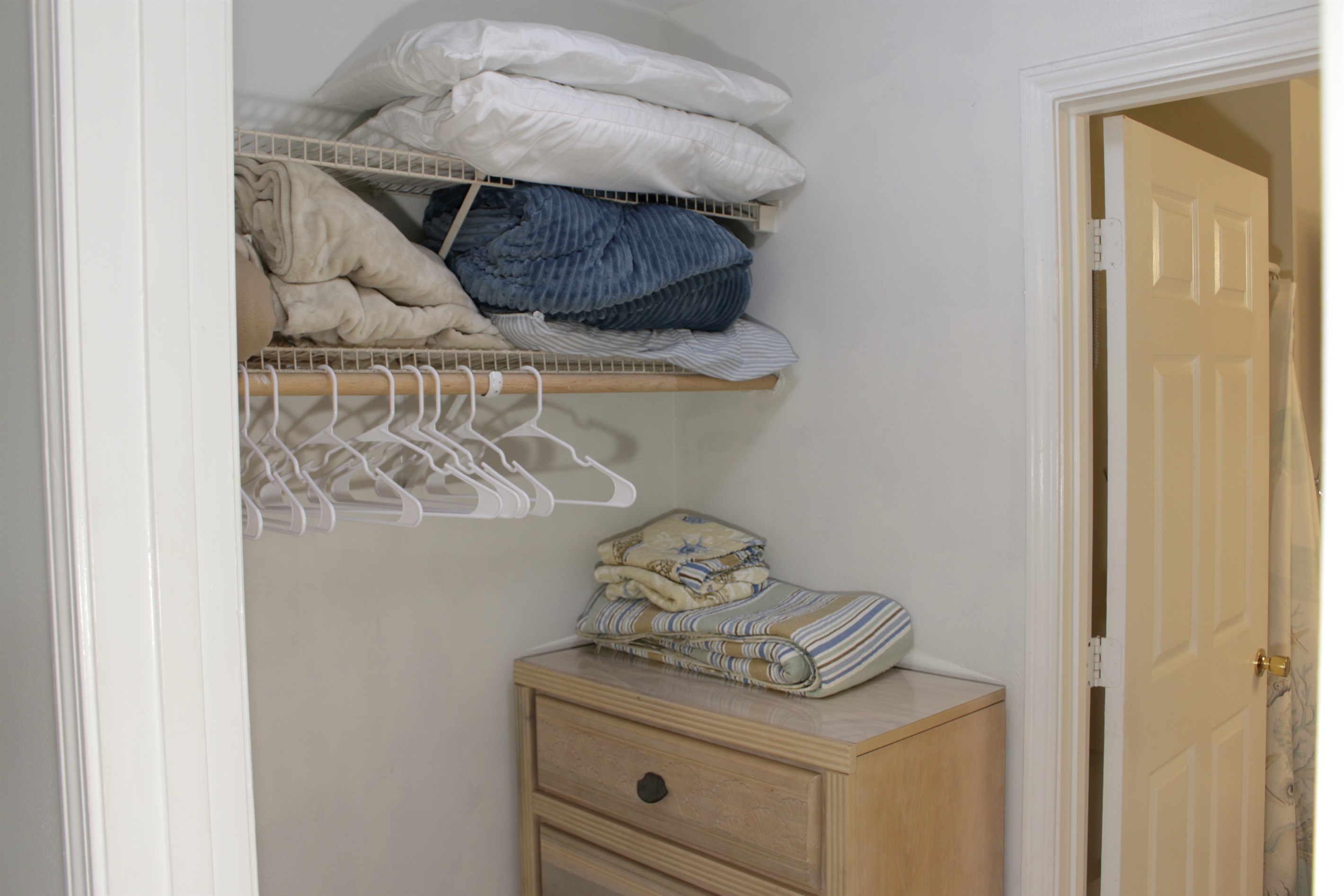 Walkthru Closet