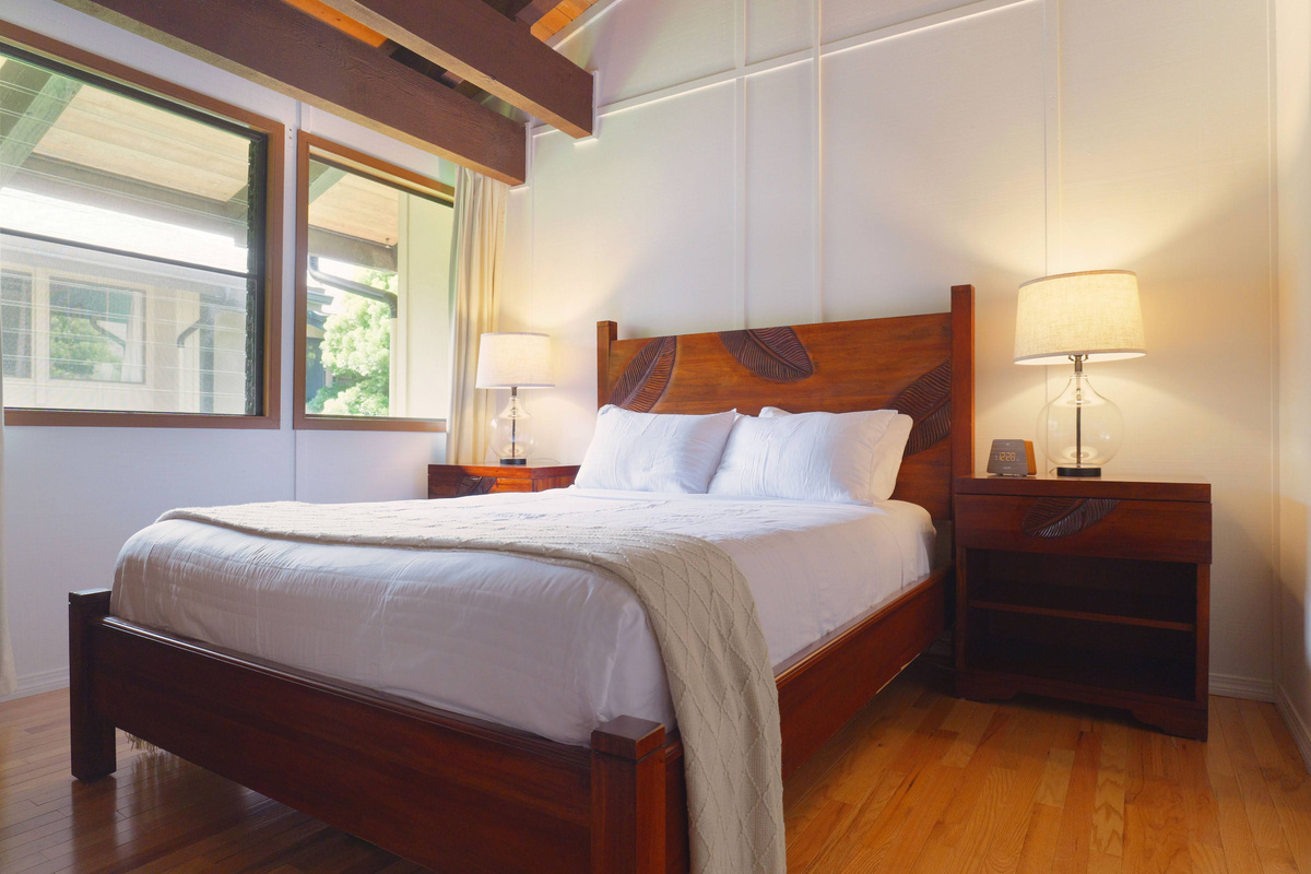 Second Floor Queen Bedroom