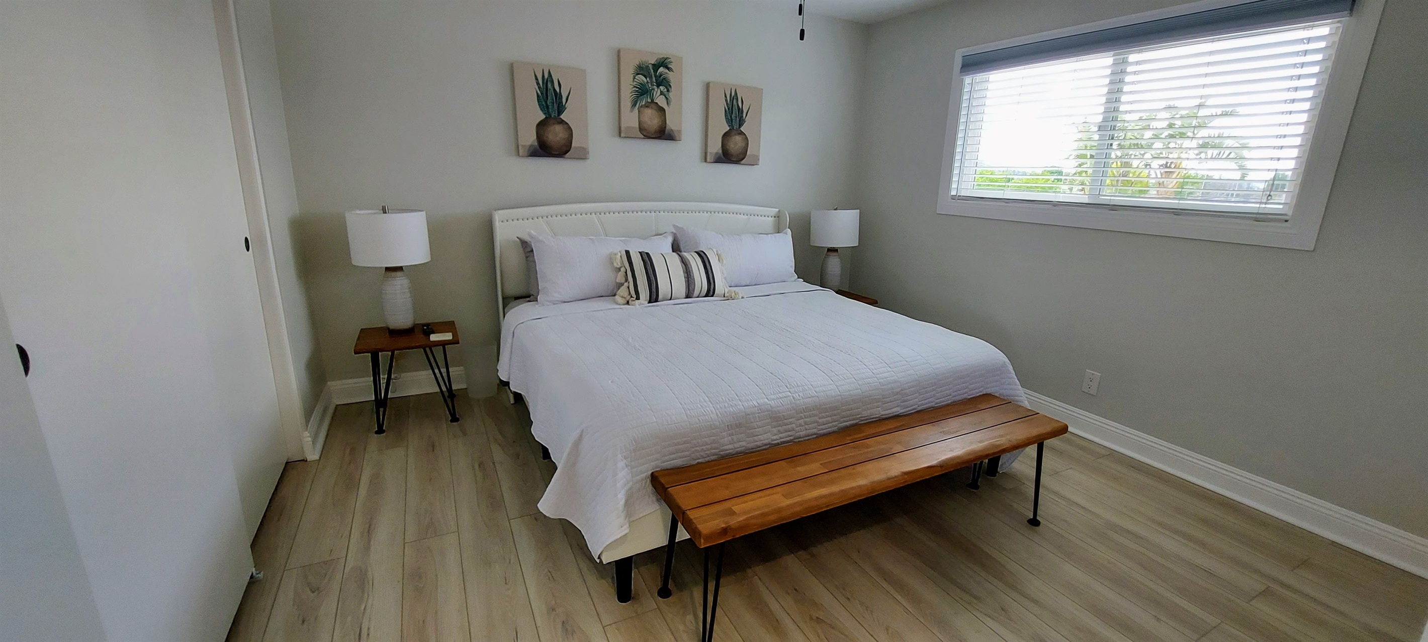 New! Beautiful Home in Downtown Simi Valley 3