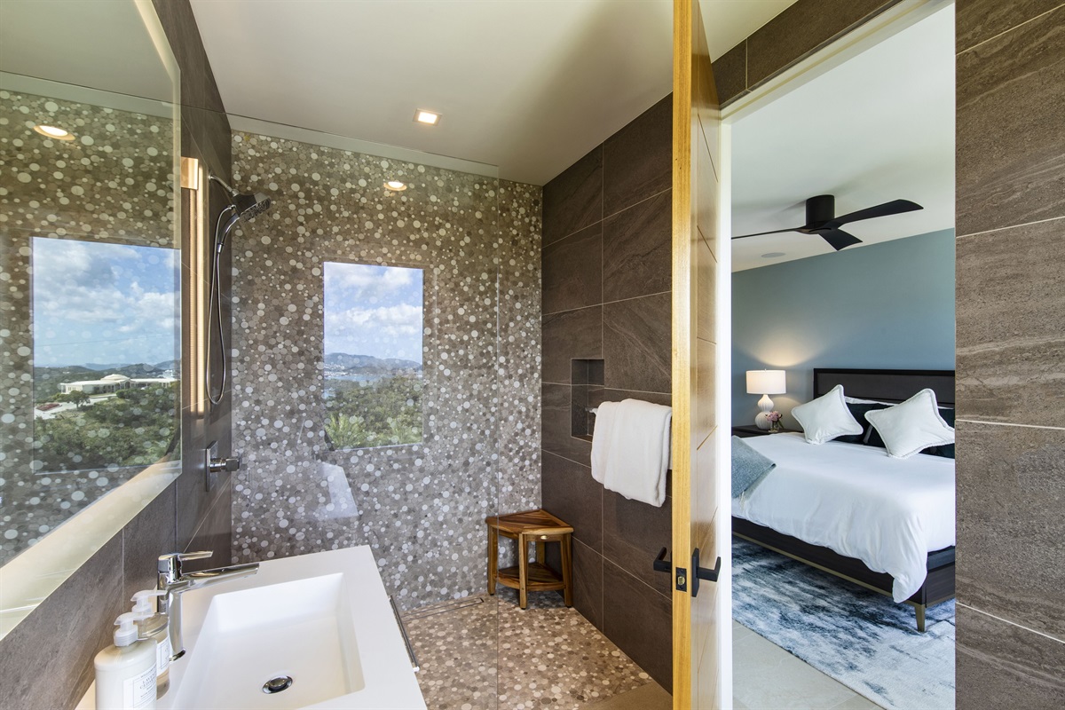 Fourth bedroom's bathroom - bedroom 2 & 3 are the same makeup 