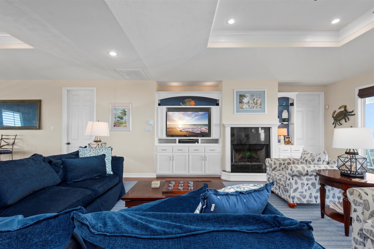 c81718a2ea6c4a2ea253637a2e1855dd Large | Beachhouse | Texas | TX | Vacation Homes | Galveston | Crystal Beach | Kokomo | Breezy Days | Beachfront Elegance | Sunrise Serenity | Southern Sands Property Management, LLC